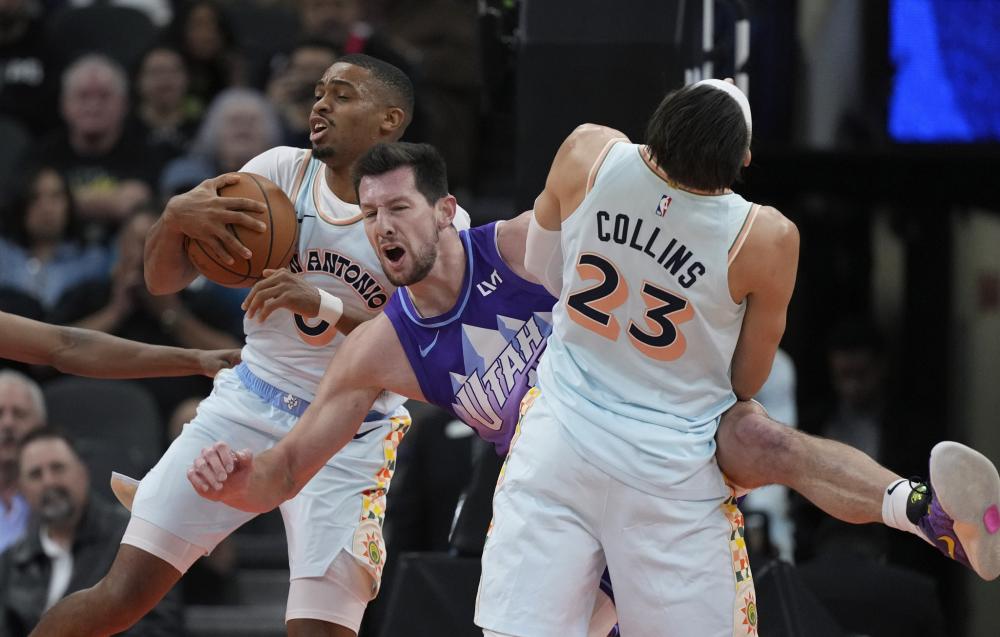 球发展所必 球发展所必