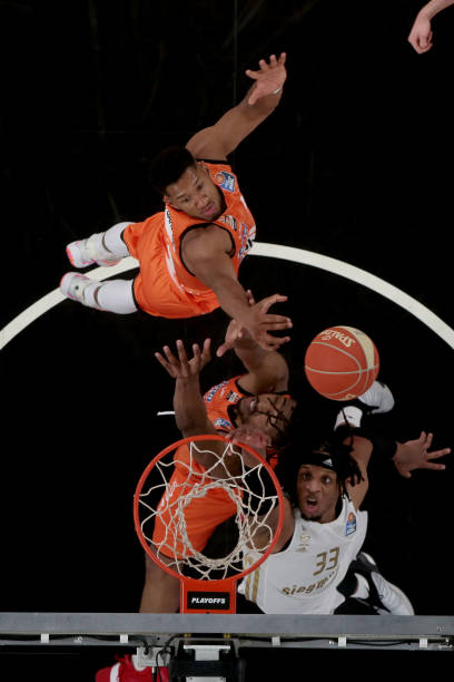 并在高空球 并在高空球